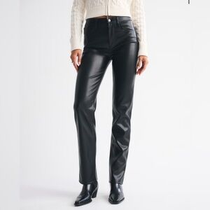 Abercrombie & Fitch High Rise 90s Straight Vegan Leather Size 27 4 Long Black